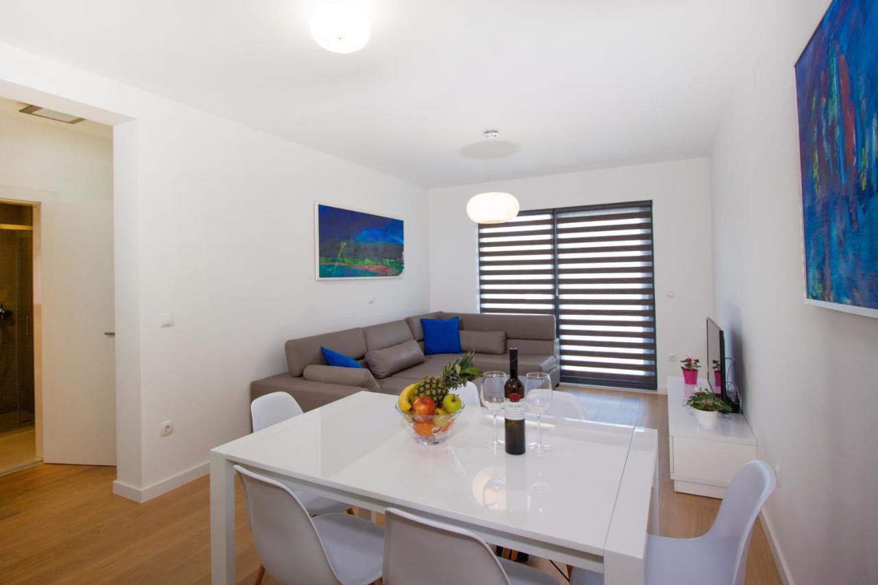 Apartments By The Sea Makarska - 19145 Exterior photo